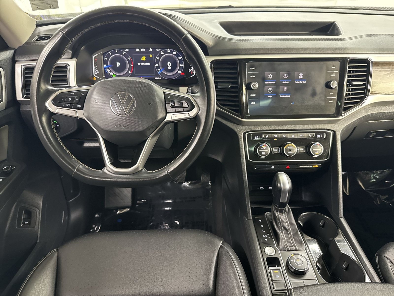 Used 2022 Volkswagen Atlas SE w/ Panoramic Sunroof Package AWD/4WD image 35