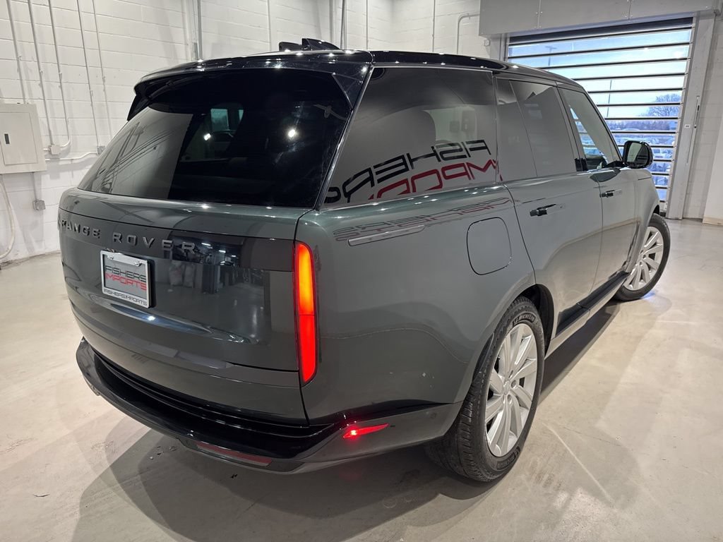 Used 2023 Land Rover Range Rover SE AWD/4WD image 4