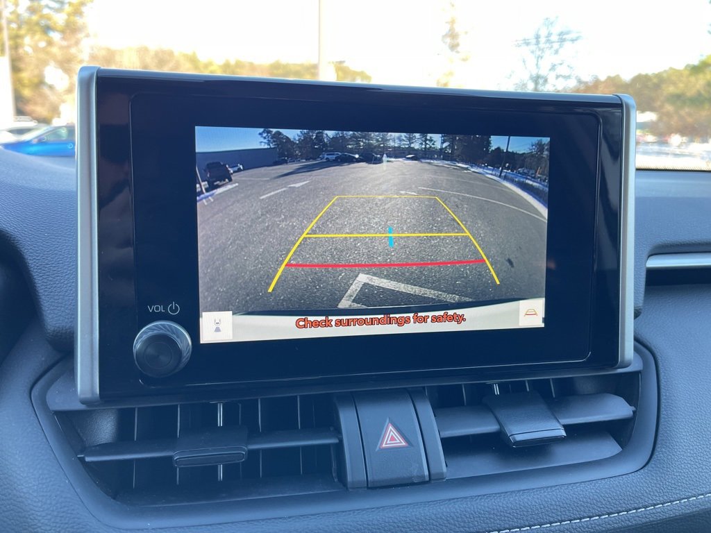 Used 2024 Toyota RAV4 LE image 11