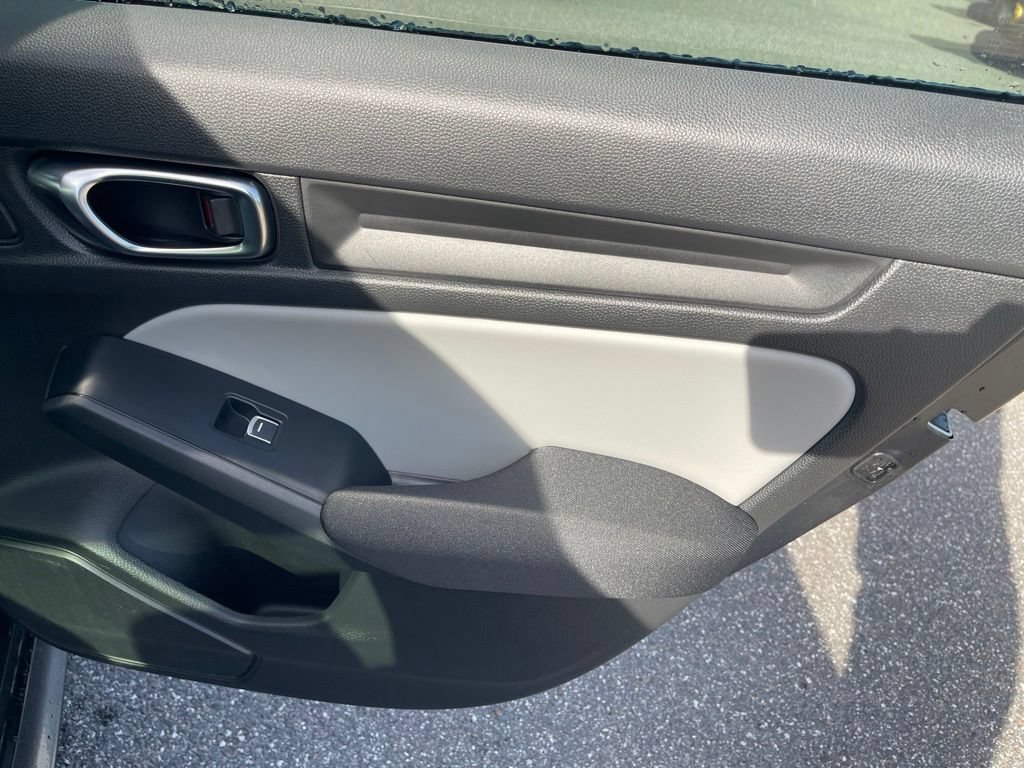 Used 2025 Honda Civic Sport image 36