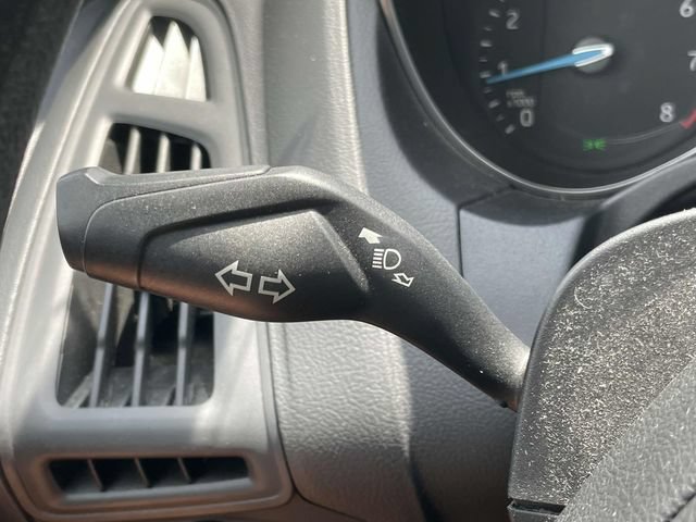 Used 2018 Ford Focus SEL FWD image 31