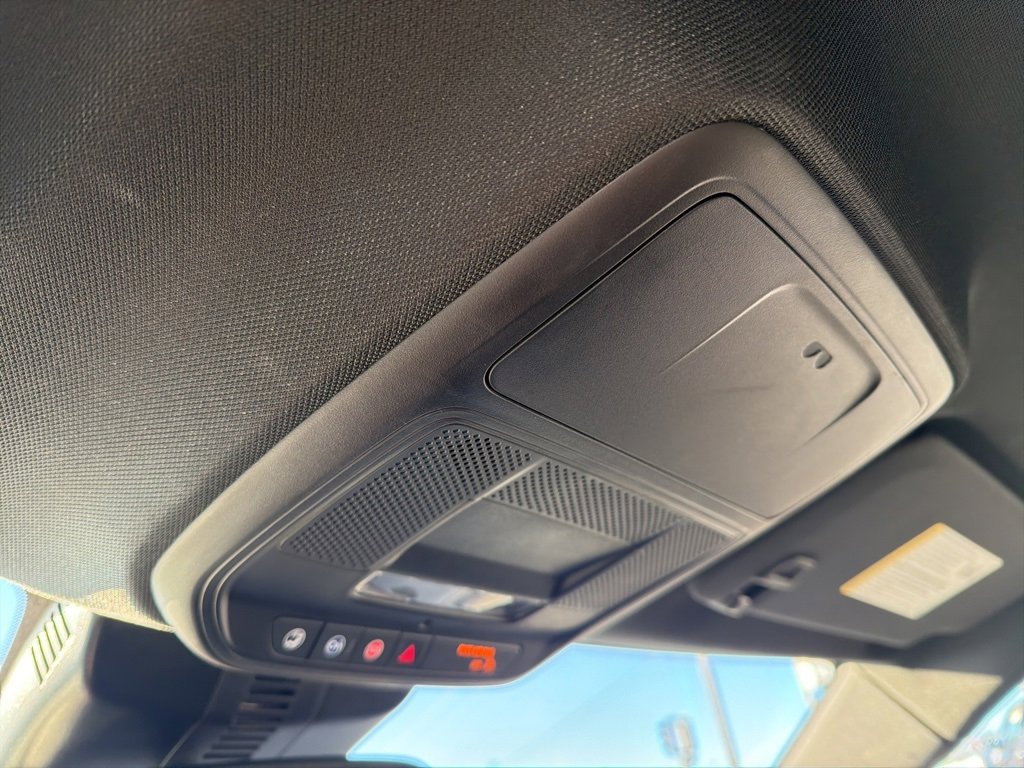 Used 2025 Buick Enclave Preferred image 15