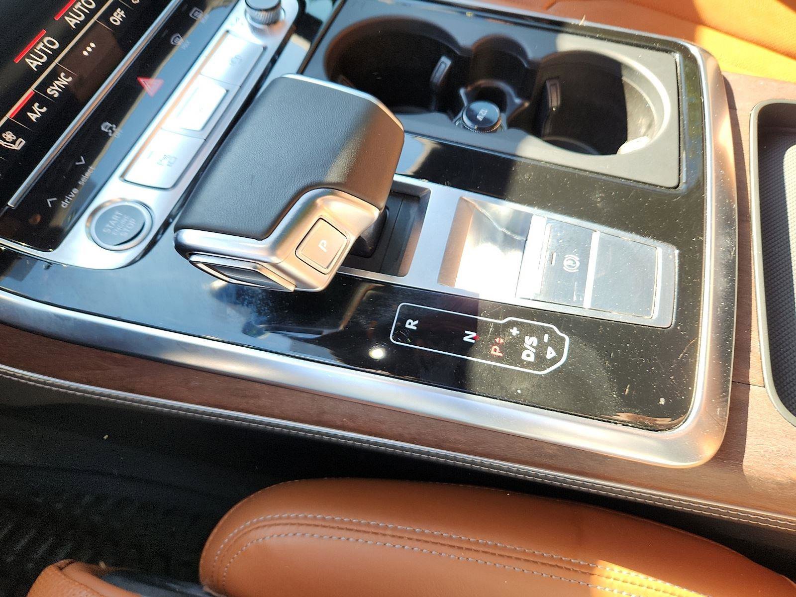 Used 2025 Audi Q7 3.0T Prestige w/ Prestige Package image 14