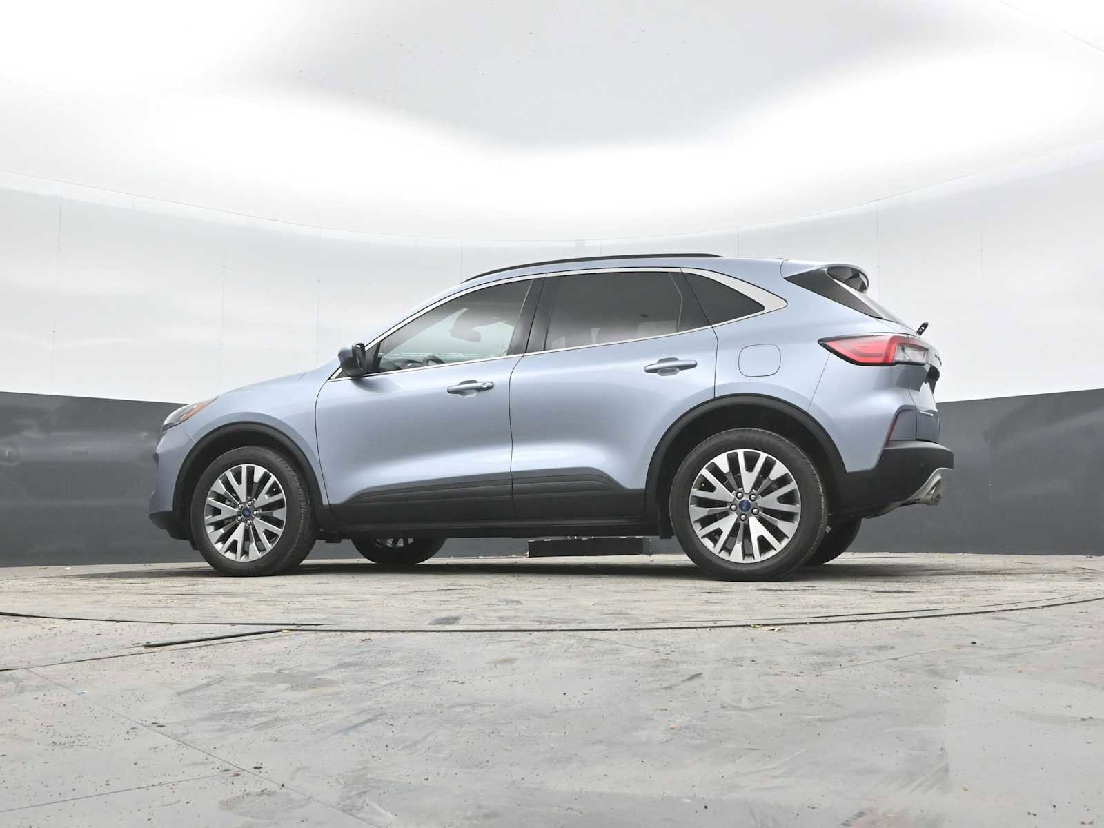 Used 2022 Ford Escape Titanium AWD/4WD image 42