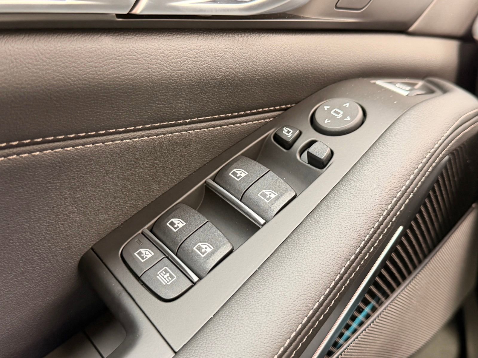 New 2027 BMW X7 M60i AWD/4WD image 24