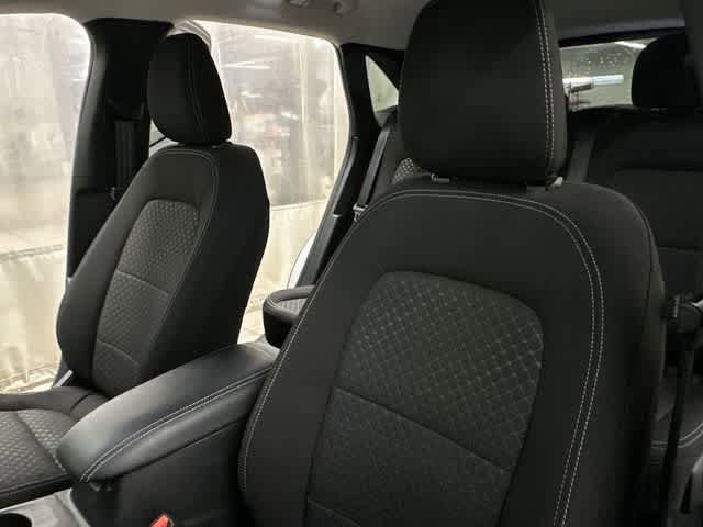 Used 2023 Ford Escape Active AWD/4WD image 17