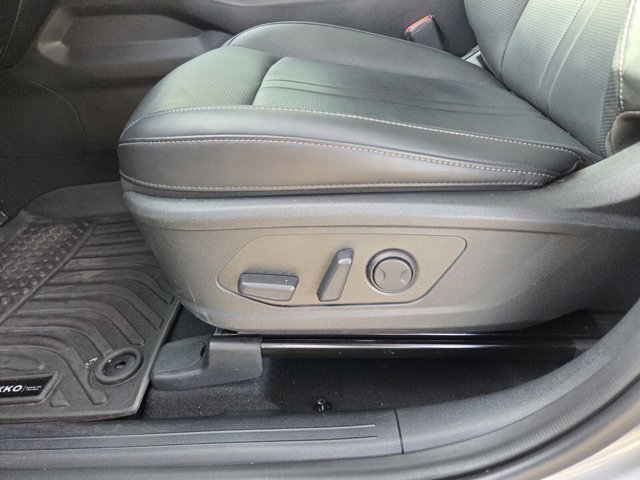 Used 2025 Kia Sorento EX image 17