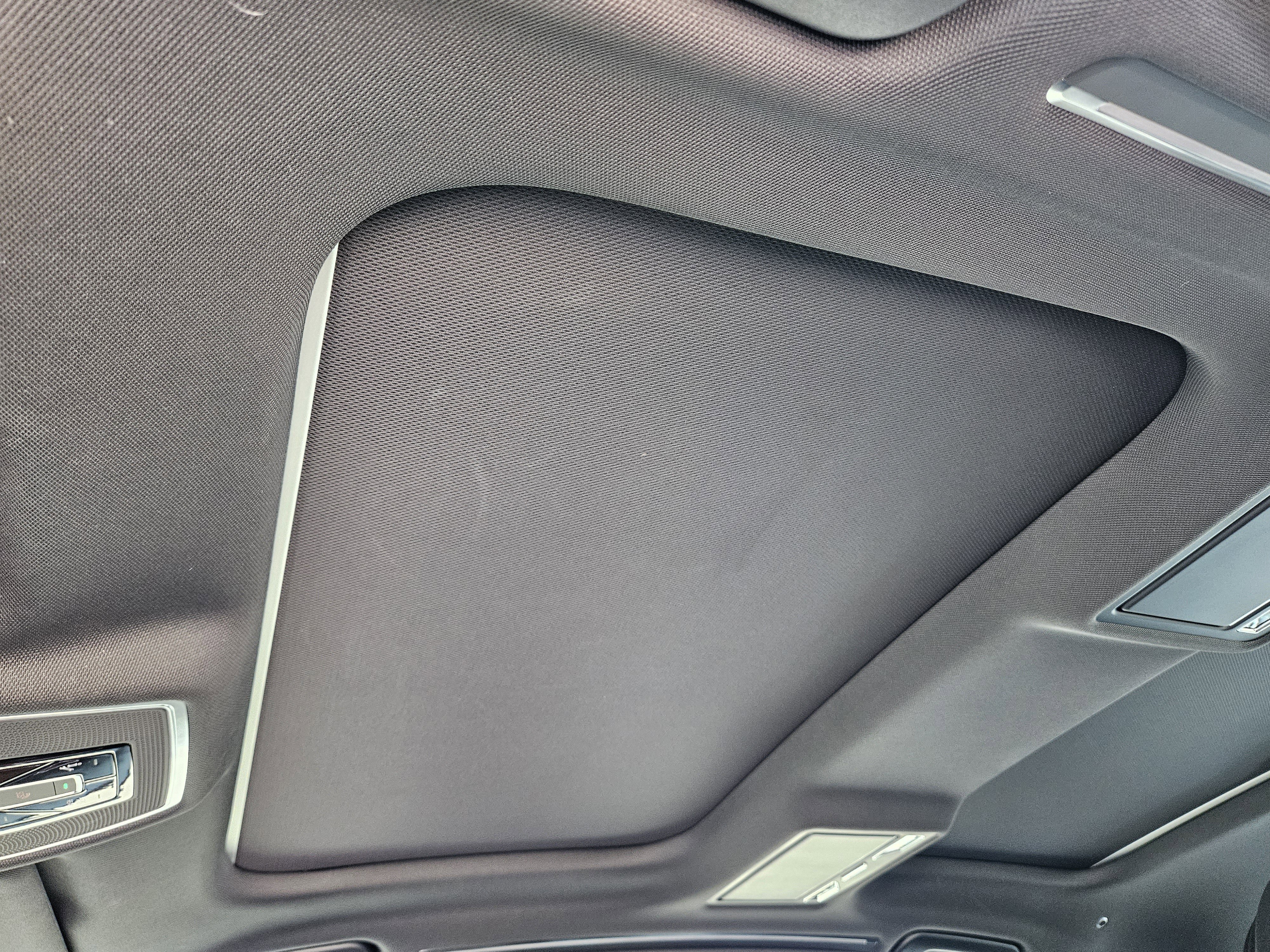 Used 2021 Audi A8 L 4.0T w/ Executive Plus Package image 30