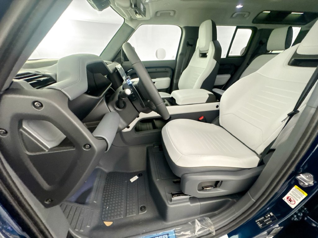 New 2026 Land Rover Defender 110 OCTA AWD/4WD image 21