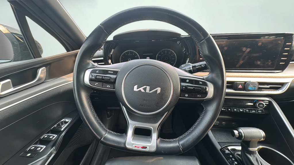 Used 2022 Kia K5 GT-Line FWD image 42