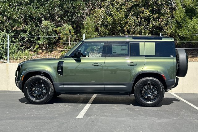 New 2026 Land Rover Defender 110 S AWD/4WD image 2