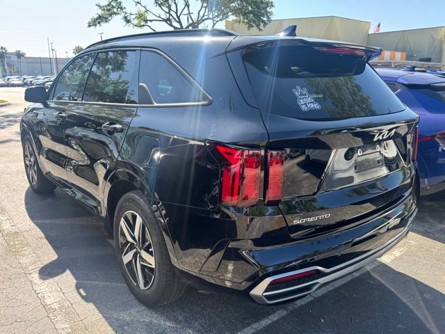 Certified 2023 Kia Sorento S w/ Panoramic Sunroof Package image 2