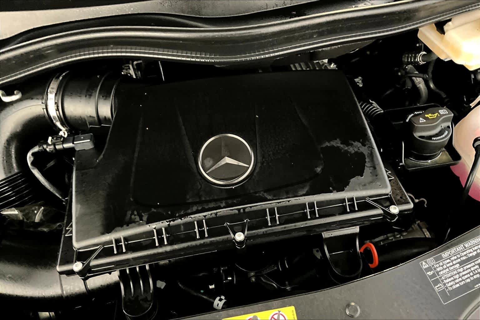 Used 2023 Mercedes-Benz Metris Passenger image 31