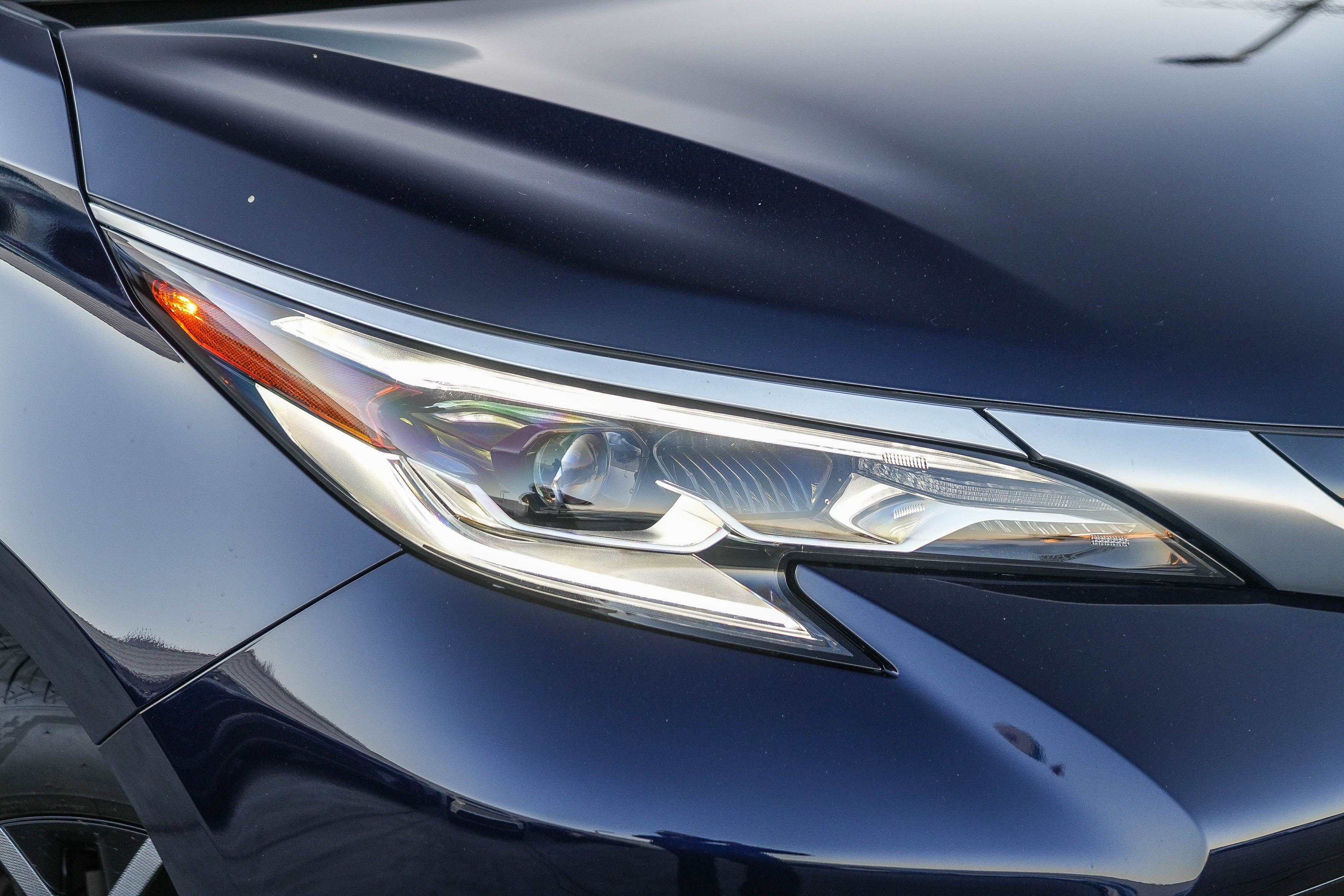 New 2026 Toyota Sienna Platinum AWD/4WD image 2