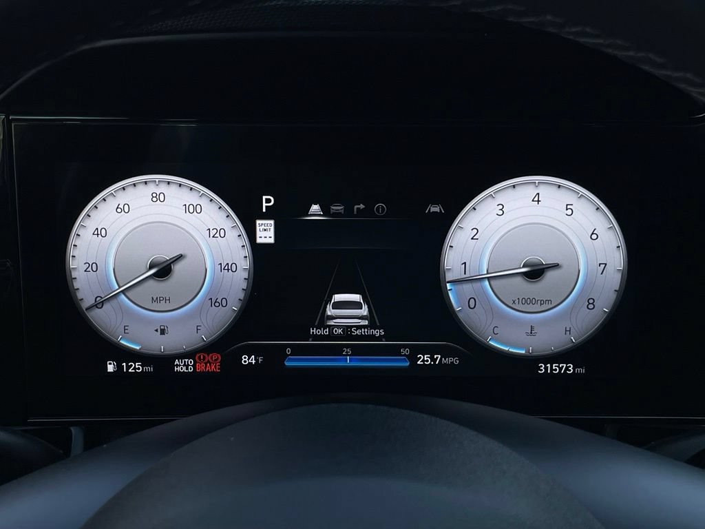 Used 2025 Hyundai Elantra SEL FWD image 15