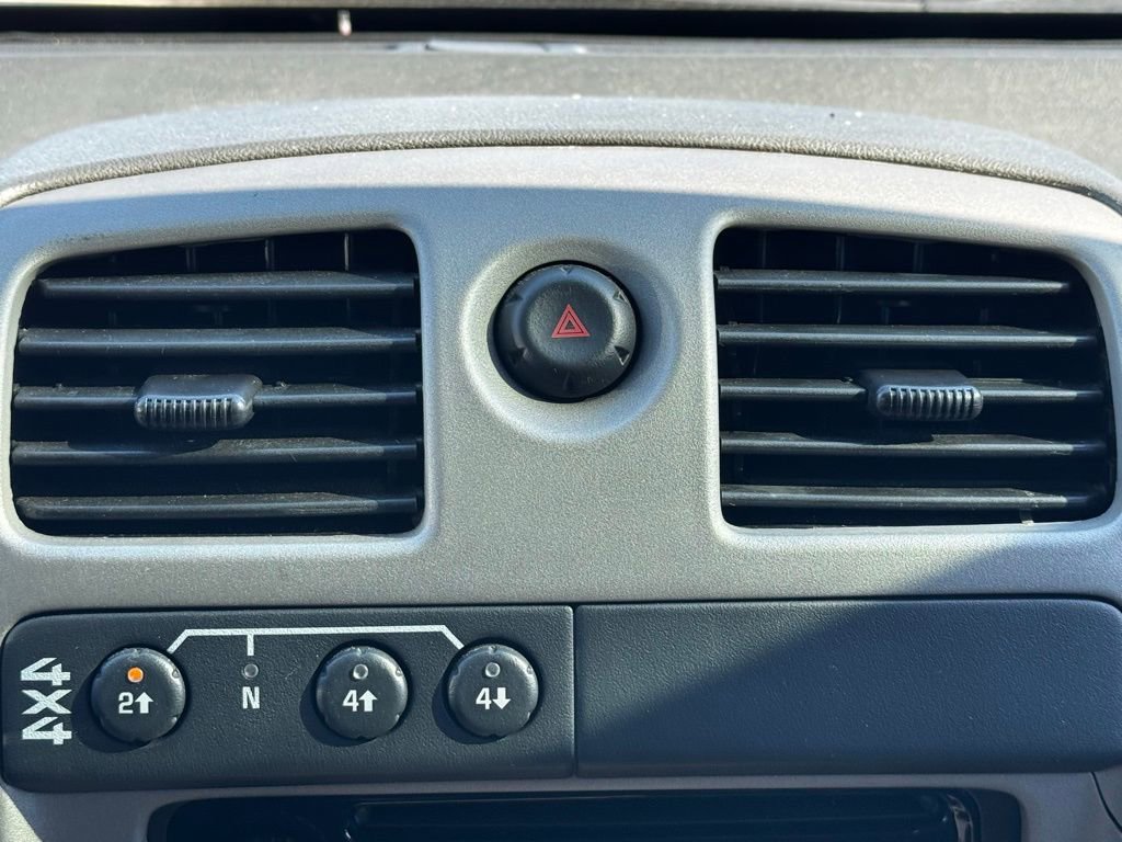 Used 2005 Chevrolet Colorado LS image 9