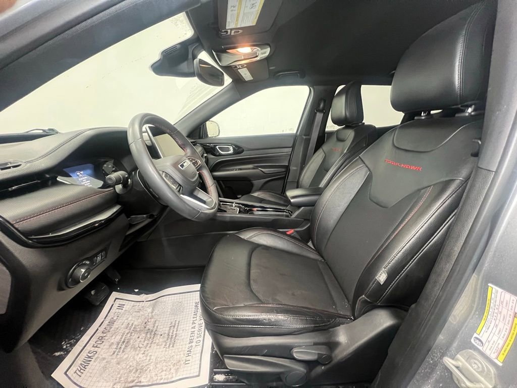 Used 2024 Jeep Compass Trailhawk image 4