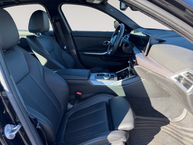 Certified 2026 BMW 330i xDrive Sedan w/ M Sport Package AWD/4WD image 15