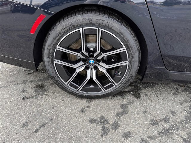 New 2026 BMW 760i xDrive image 17