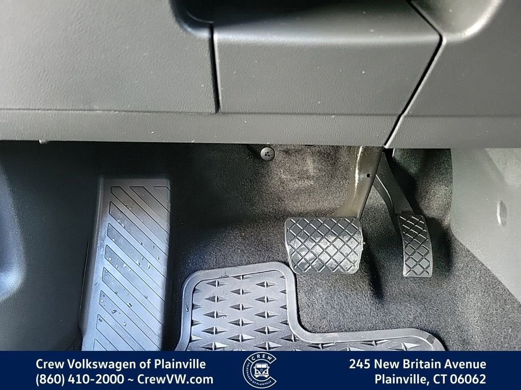 Certified 2022 Volkswagen Taos SE image 42