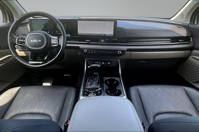 Used 2026 Kia Carnival EX FWD image 7