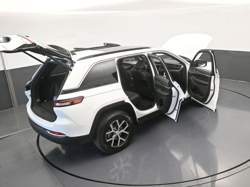 Used 2025 Jeep Grand Cherokee Limited image 63