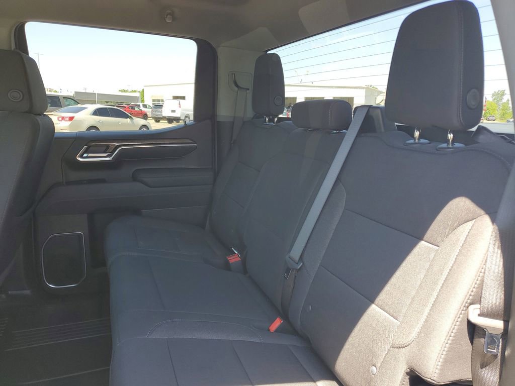 Certified 2025 Chevrolet Silverado 1500 LT AWD/4WD image 27