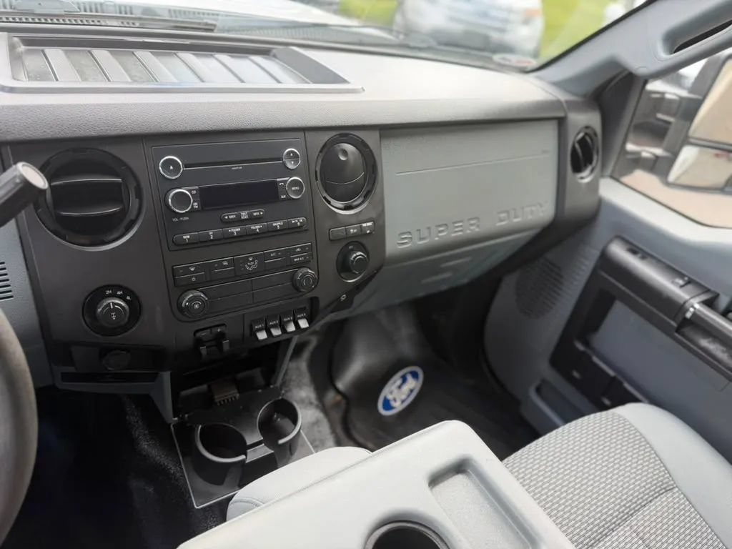 Used 2016 Ford F250 XL w/ Power Equipment Group AWD/4WD image 22