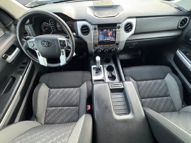 Used 2018 Toyota Tundra SR5 w/ SR5 Upgrade Package RWD image 20