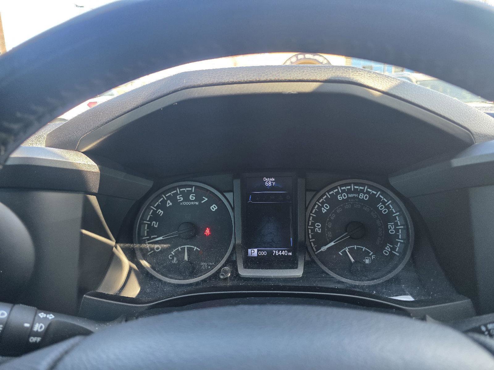 Used 2019 Toyota Tacoma TRD Sport image 15