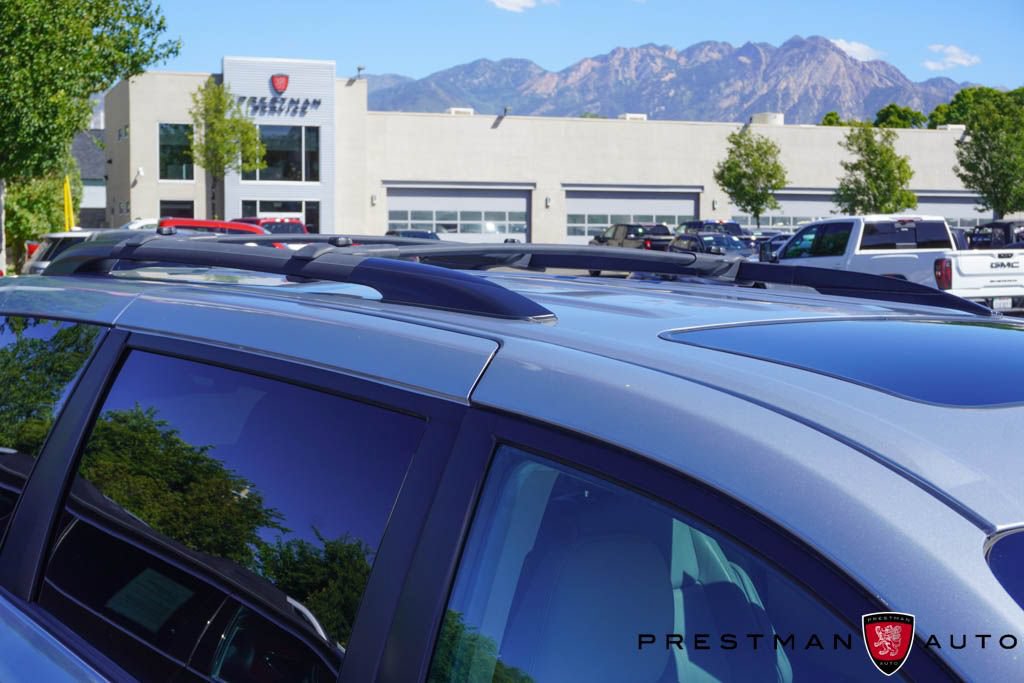 Used 2015 Toyota Sienna XLE w/ XLE Navigation Package AWD/4WD image 2