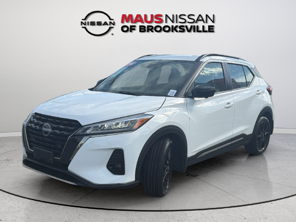 Certified 2024 Nissan Kicks SR w/ SR Premium Package FWD image 4