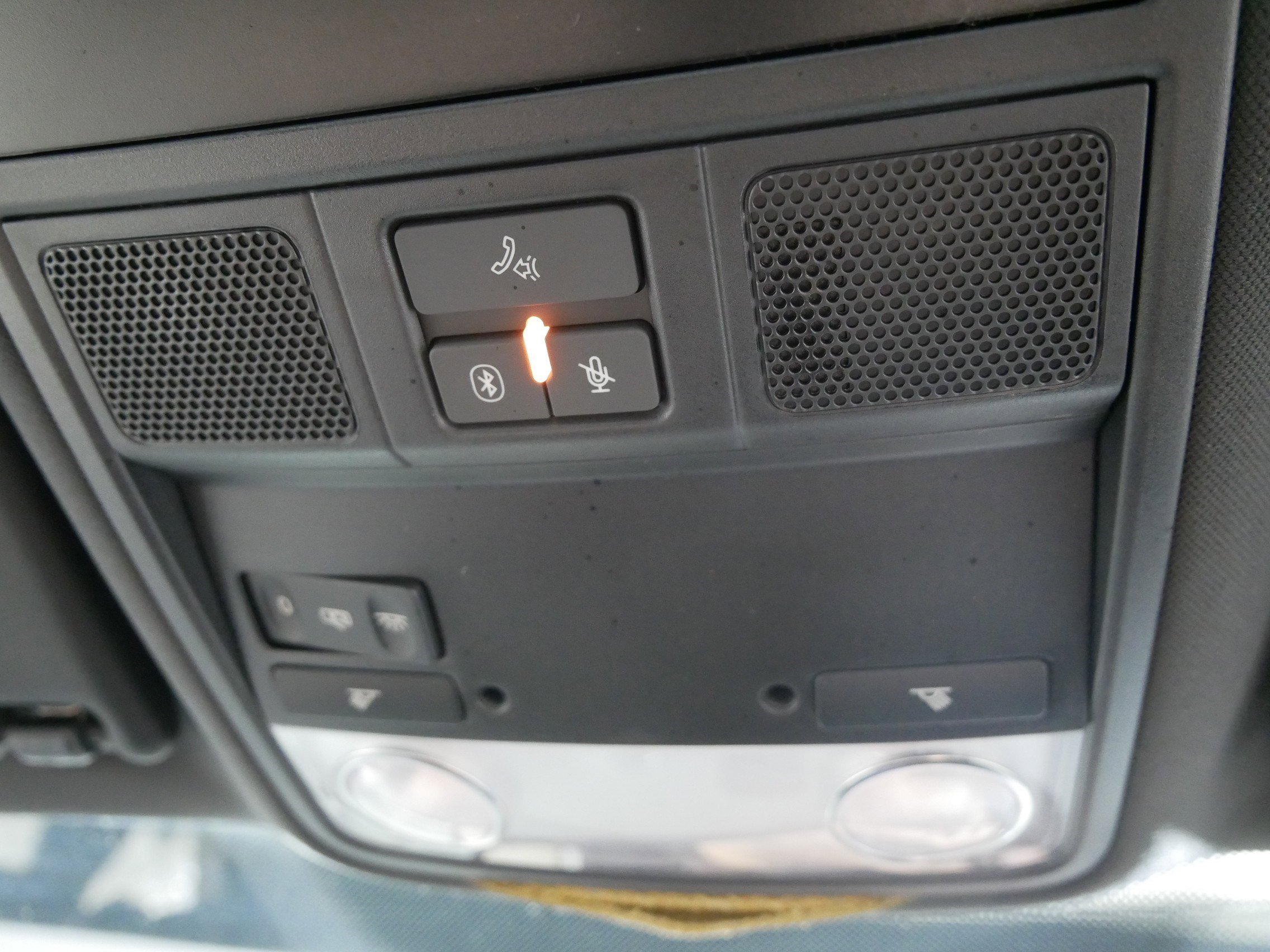 Used 2010 Volkswagen GTI 4-Door image 32