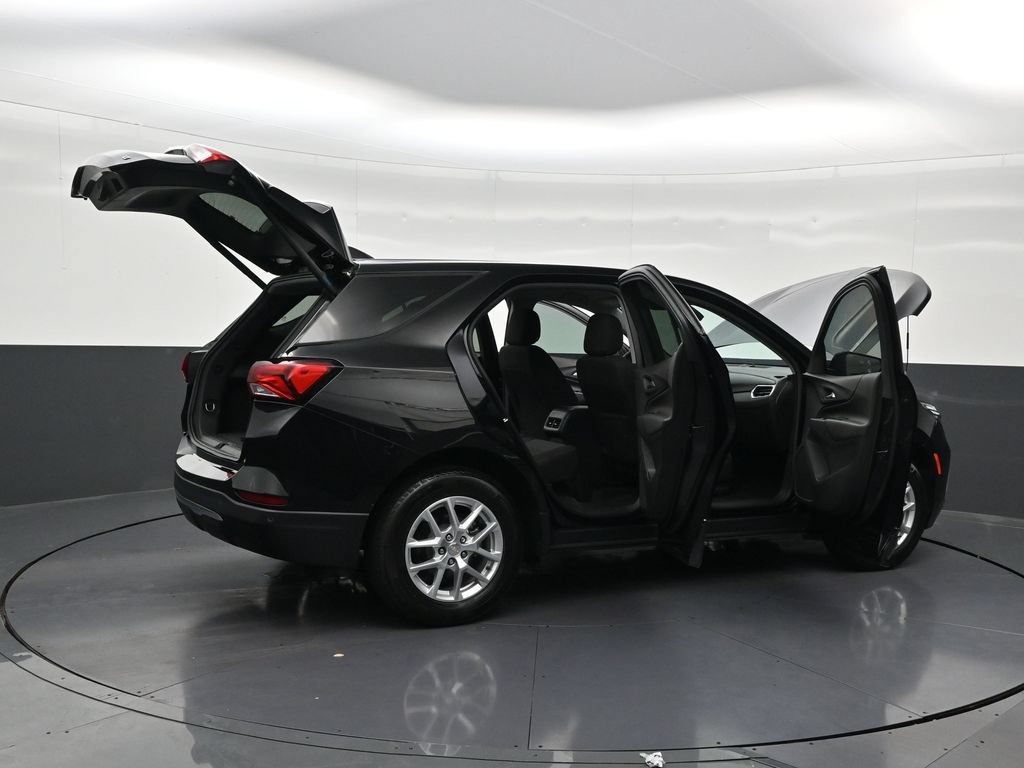 Used 2023 Chevrolet Equinox LT FWD image 34