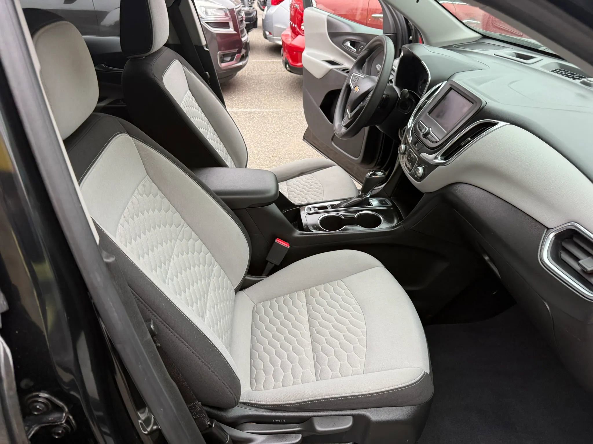 Used 2021 Chevrolet Equinox LS w/ LS Convenience Package AWD/4WD image 30