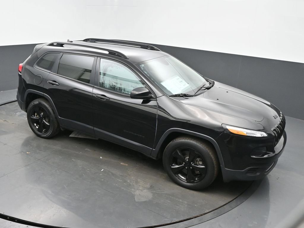 Used 2017 Jeep Cherokee Altitude image 43