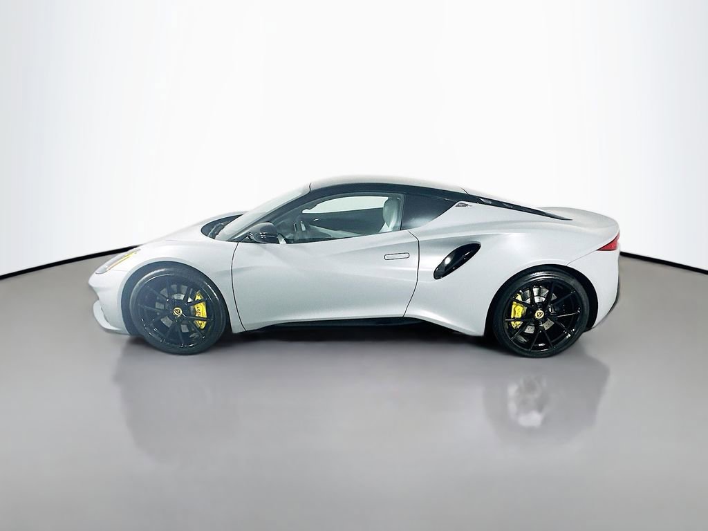 Used 2025 Lotus Emira image 2