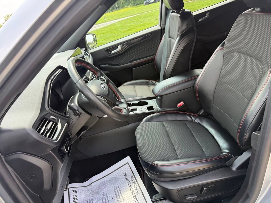 Certified 2023 Ford Escape ST-Line w/ Tech Pack #1 AWD/4WD image 22