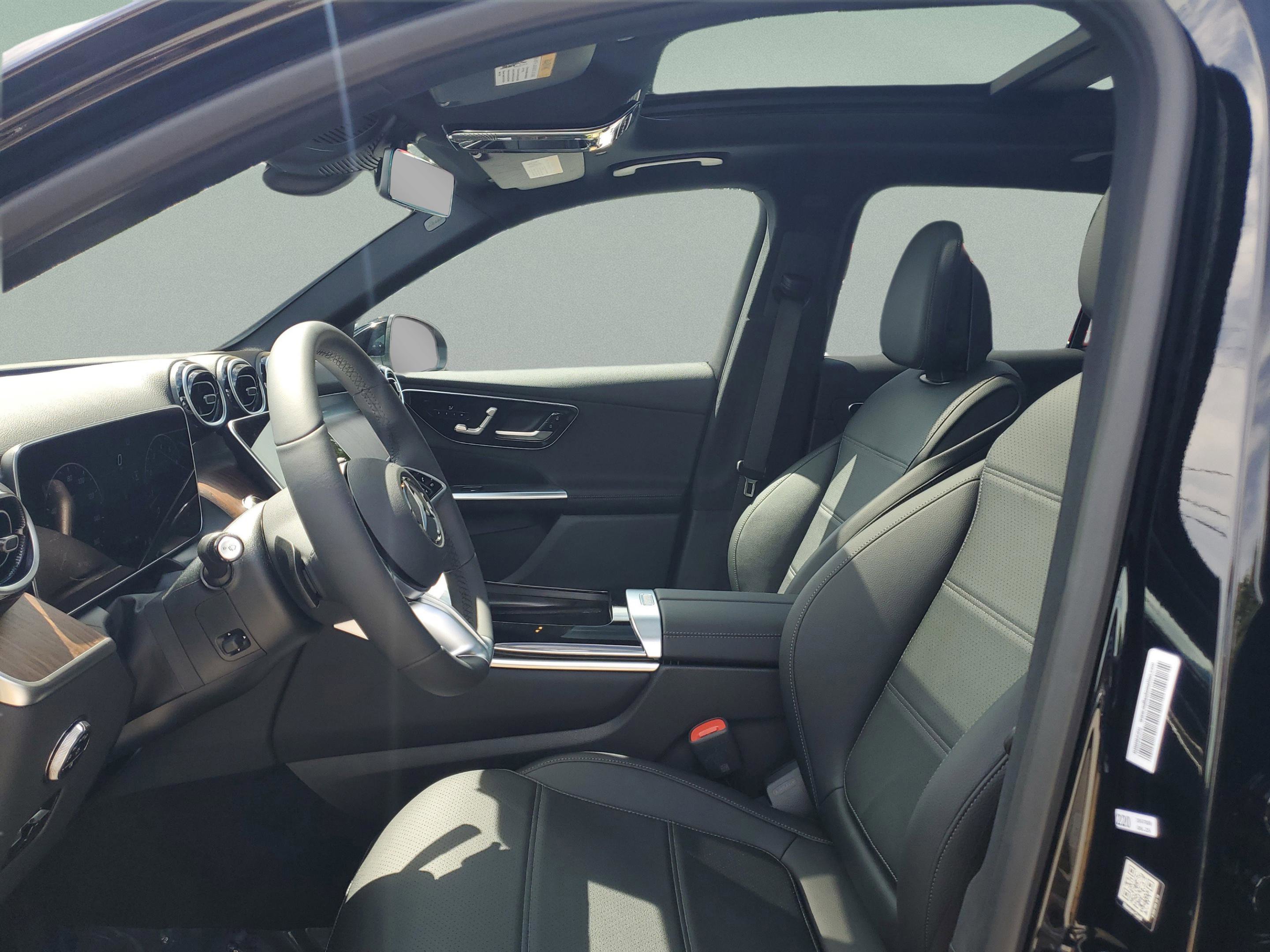 Certified 2026 Mercedes-Benz GLC 300 4MATIC image 23