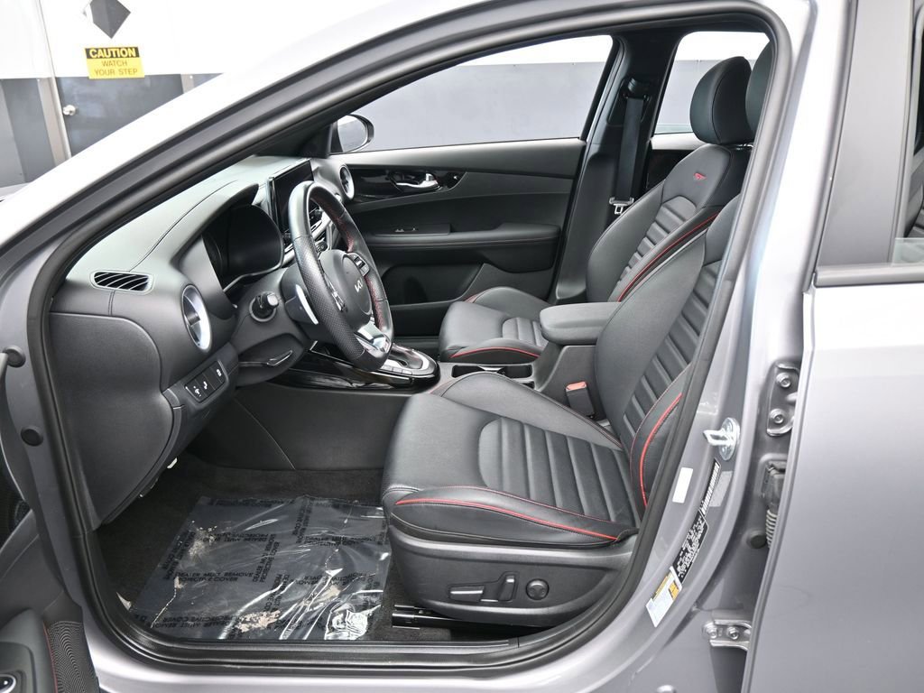 Used 2023 Kia Forte GT w/ GT2 Package image 10
