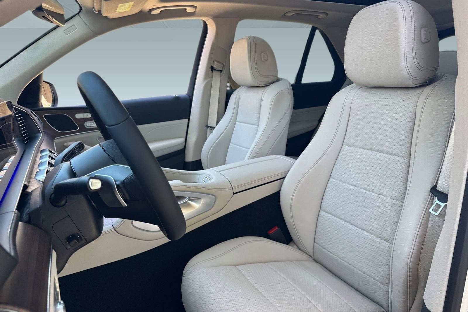 New 2026 Mercedes-Benz GLE 450e 4MATIC image 5