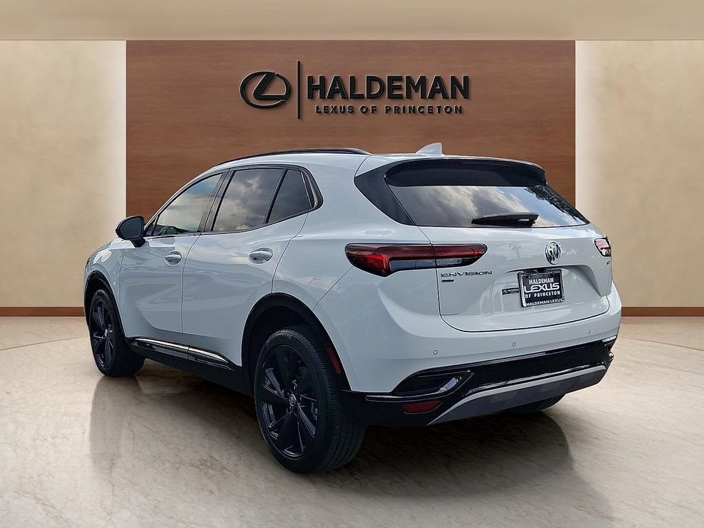 Used 2023 Buick Envision Preferred w/ Sport Touring Package AWD/4WD image 4