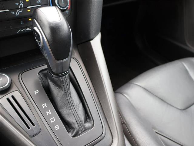 Used 2015 Ford Focus SE w/ Equipment Group 201A FWD image 17