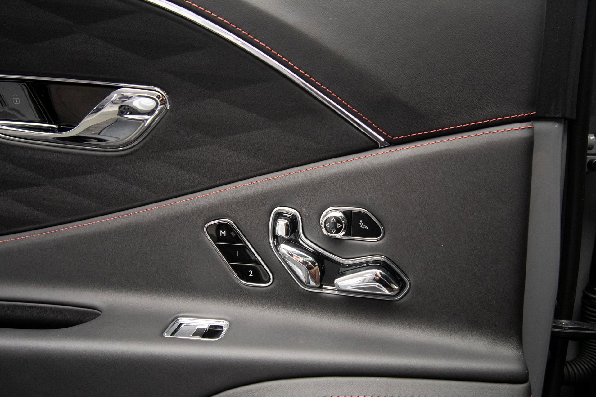 Used 2023 Bentley Flying Spur W12 image 29