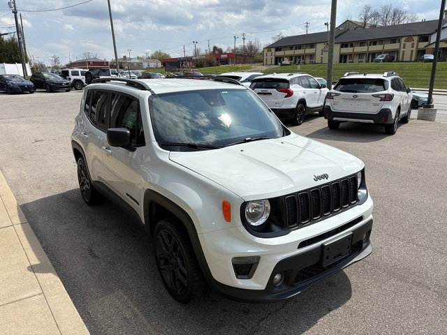 Used 2021 Jeep Renegade Latitude AWD/4WD image 5
