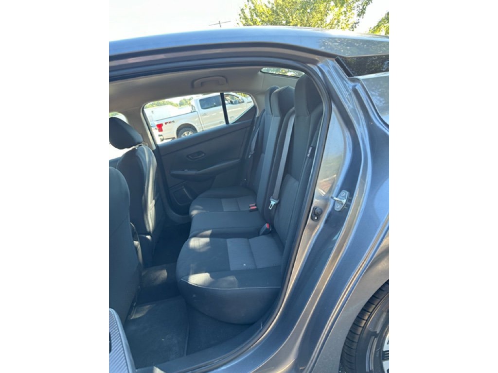 Used 2024 Nissan Sentra SV image 9