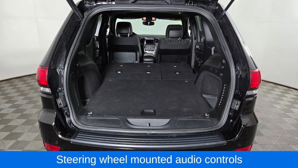 Used 2020 Jeep Grand Cherokee Laredo AWD/4WD image 12