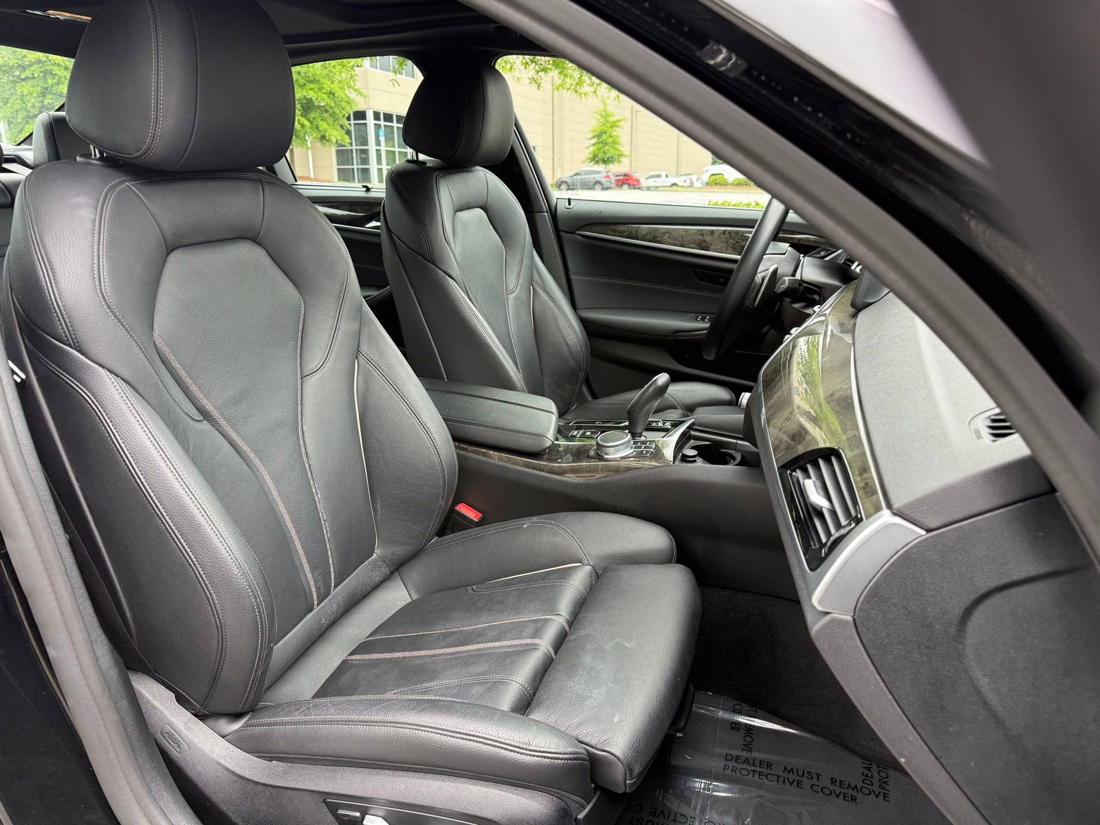 Used 2022 BMW 530i w/ M Sport Package RWD image 38