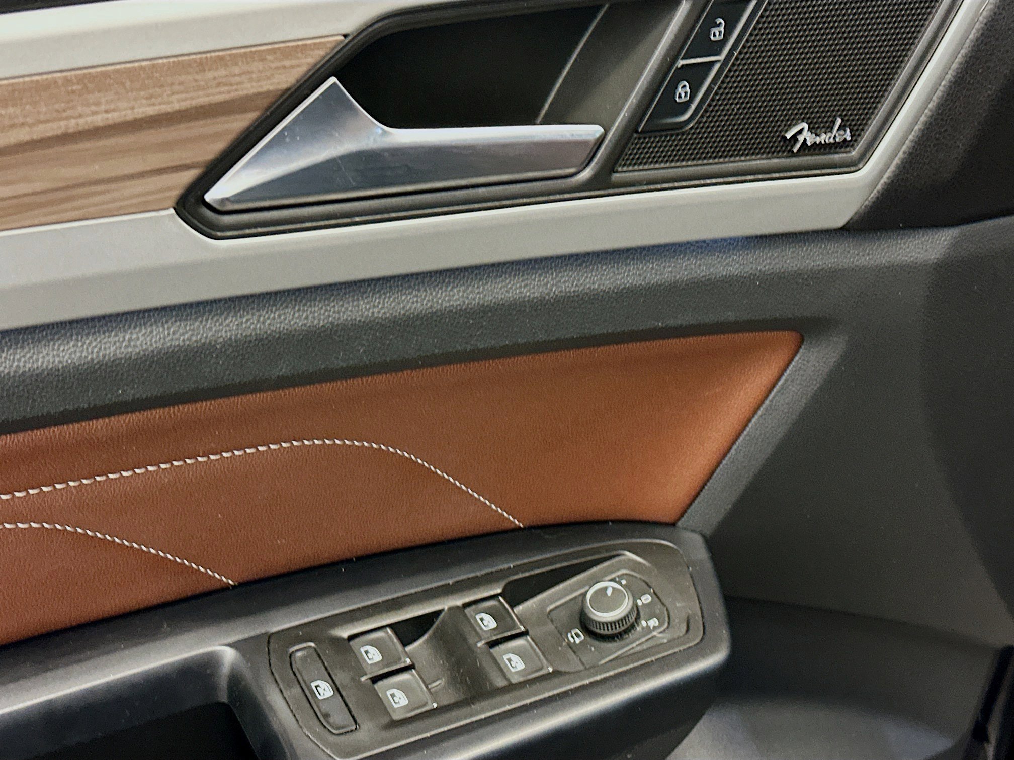 Used 2021 Volkswagen Atlas SEL Premium image 15