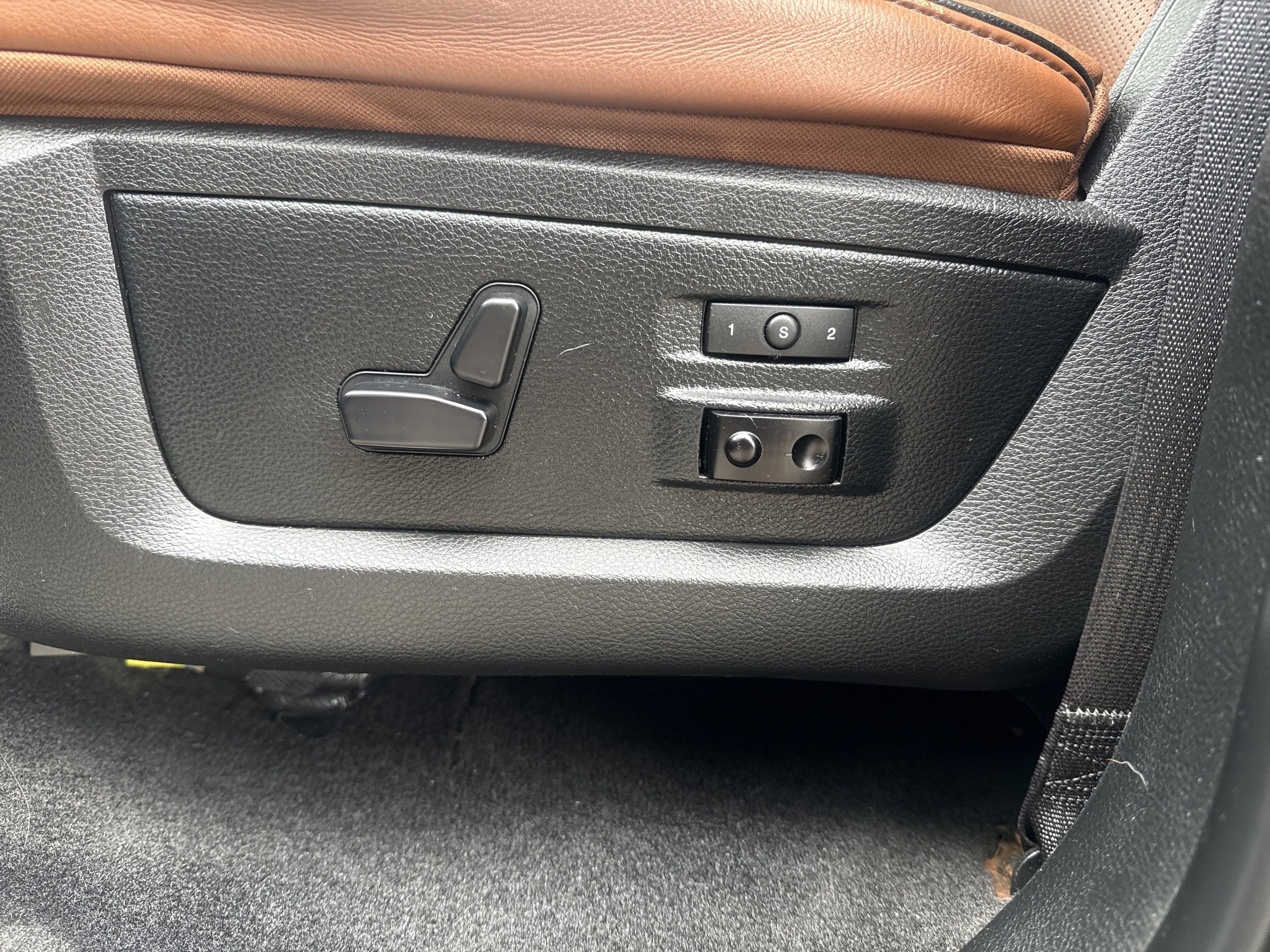 Used 2017 RAM 1500 Laramie Longhorn AWD/4WD image 19
